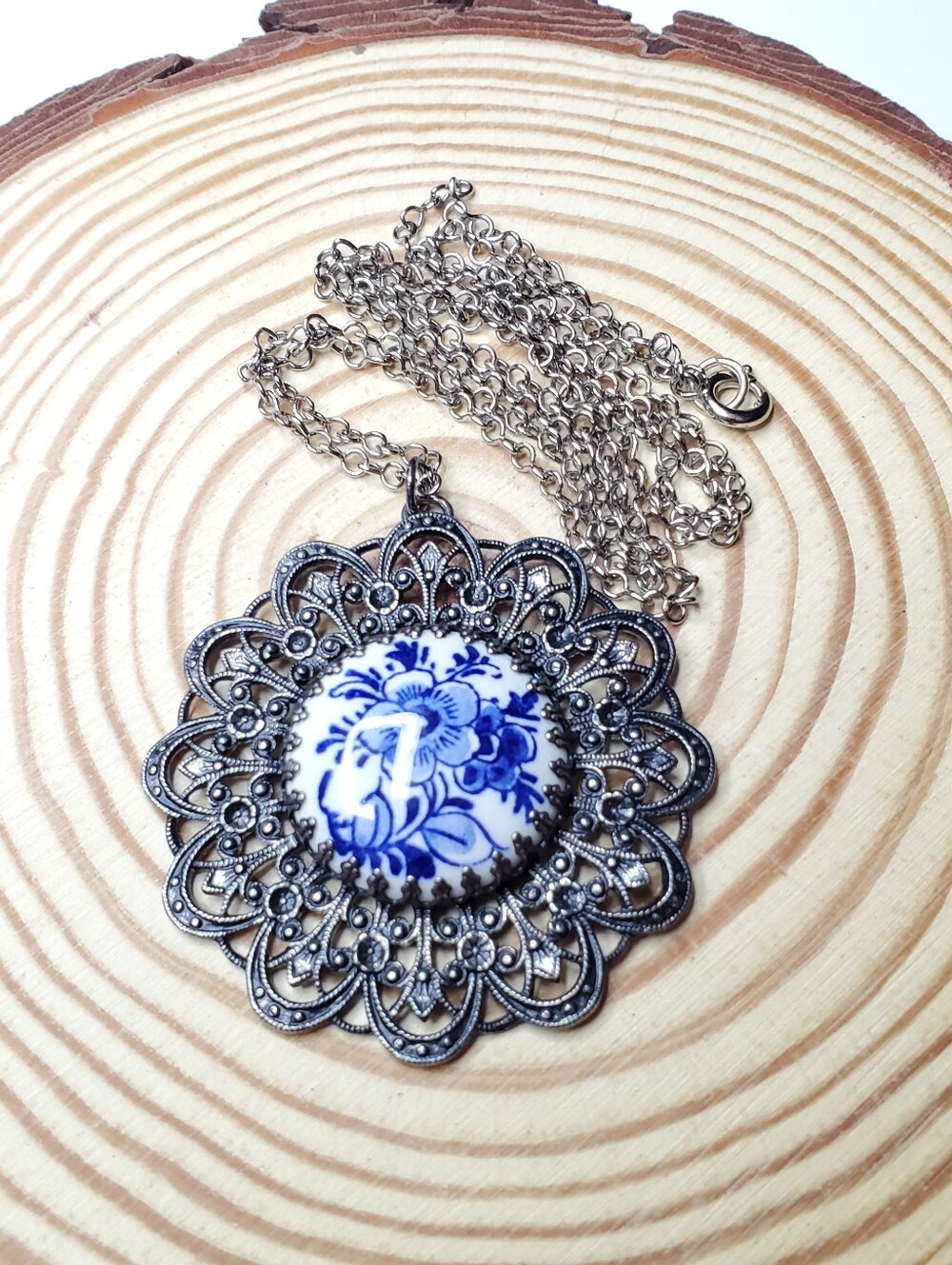 Vtg. Delft Porcelain Pendant Necklace